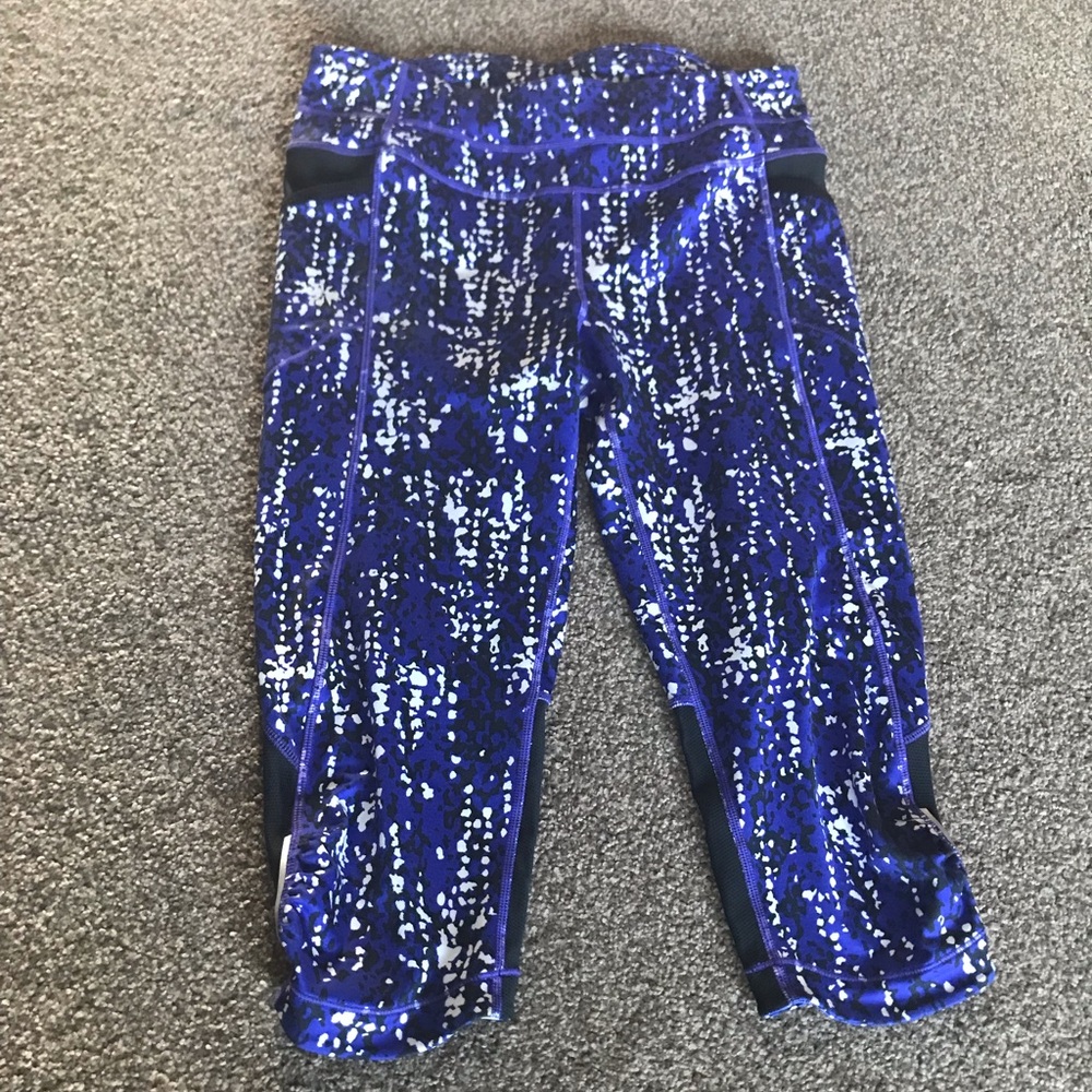 SOLD Athleta Leggings